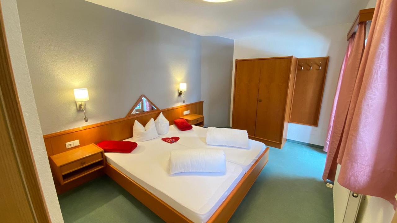 Pension Alpin Mandarfen Exterior foto